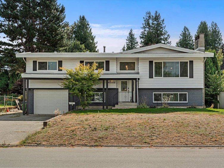 45188 Redwood Avenue, Chilliwack, BC, V2R 1W2