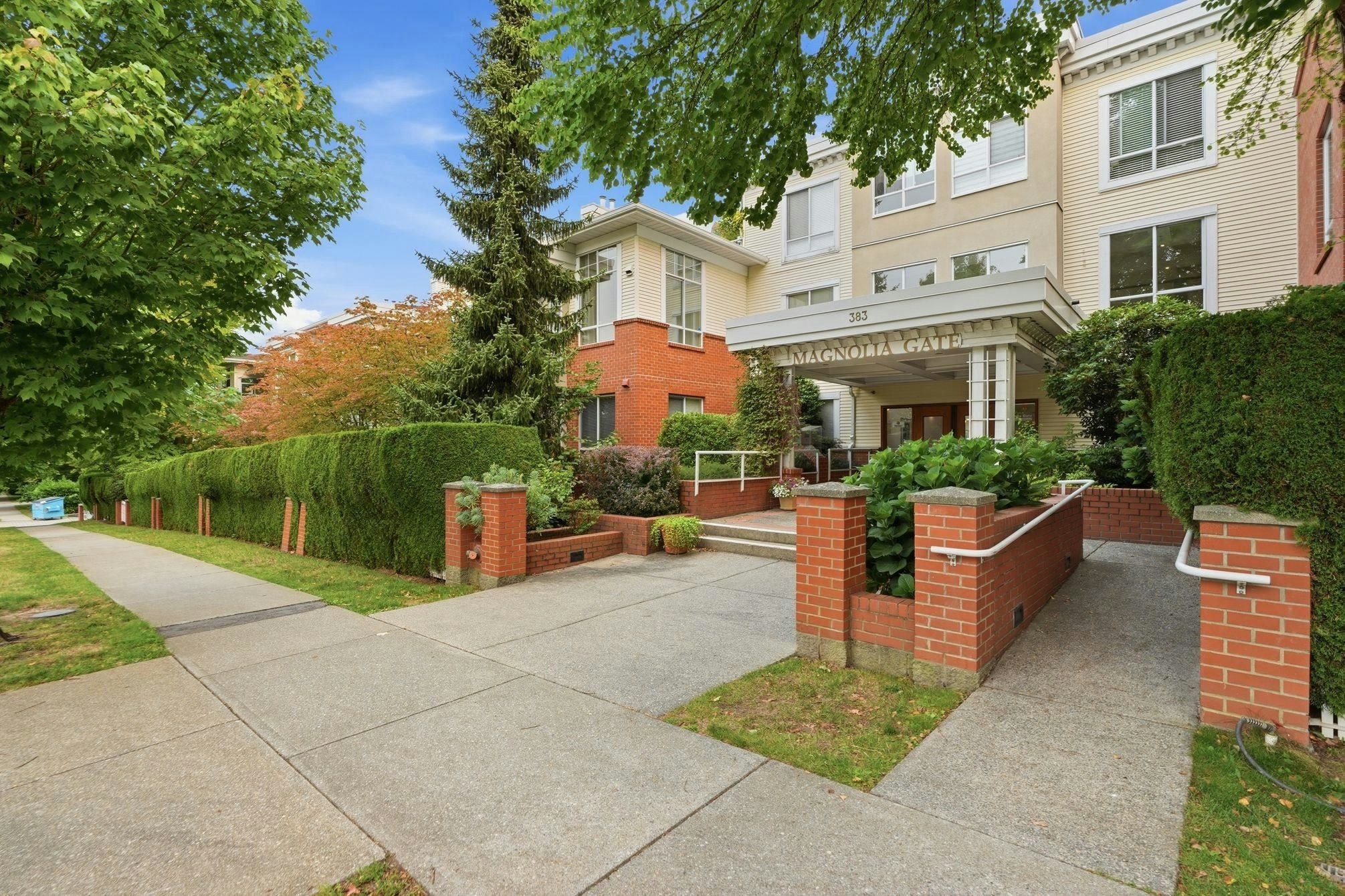 333-383 E 37th Avenue, Vancouver, BC, V5W 4C1
