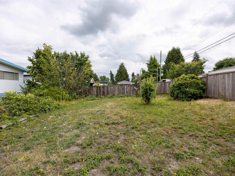 6096 Service Street, Burnaby, BC, V5H 1V8 - 28