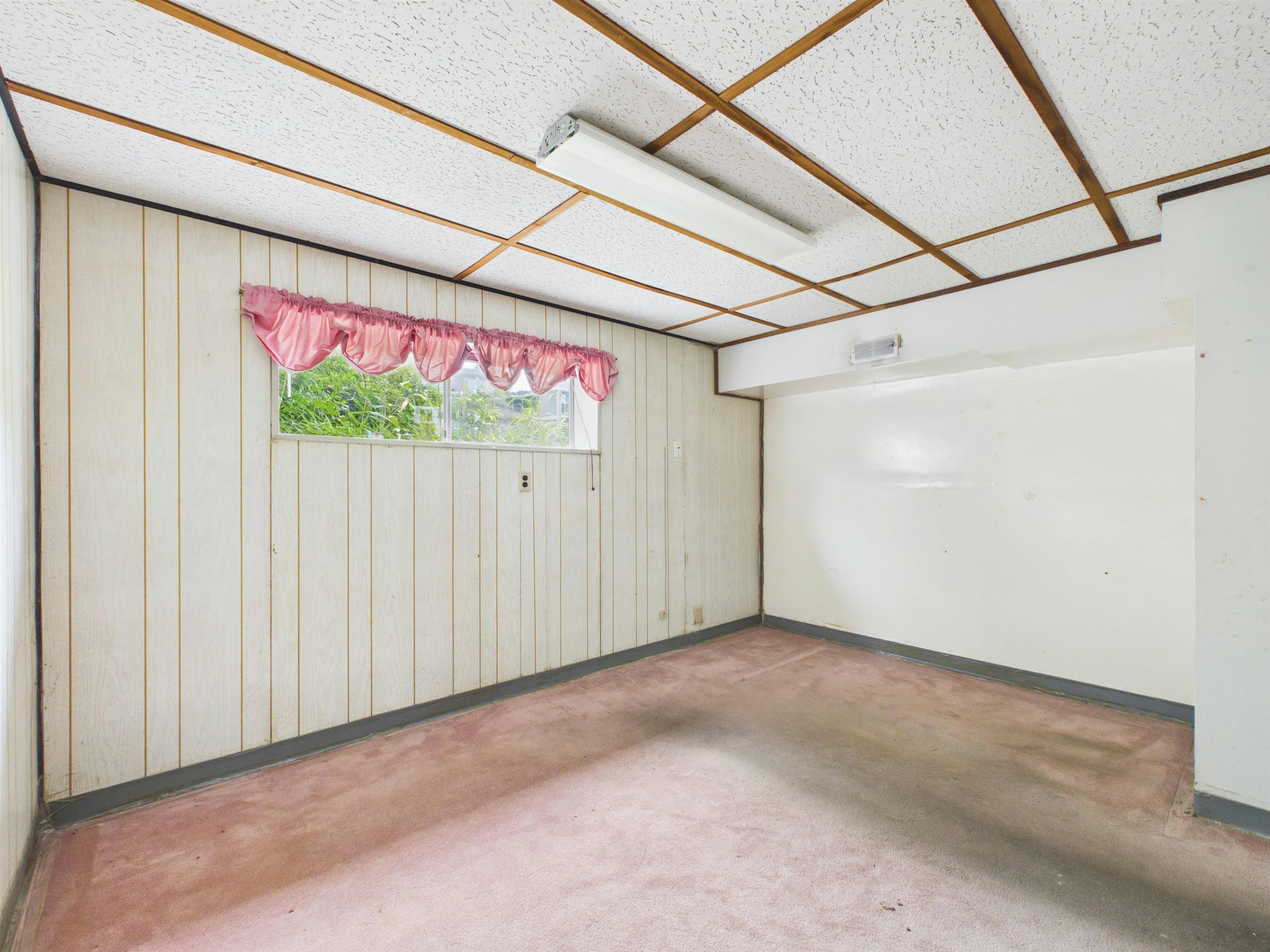 6096 Service Street, Burnaby, BC, V5H 1V8 - 16