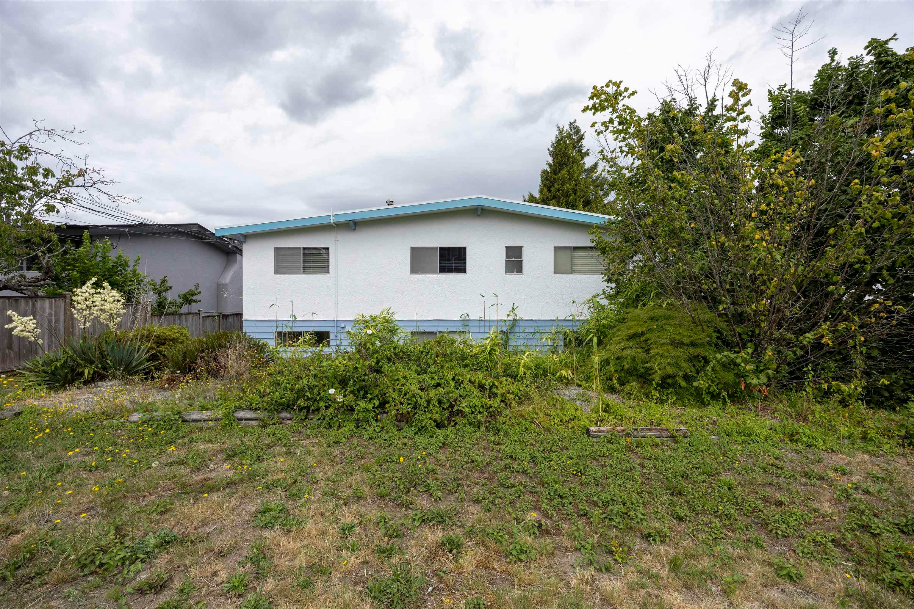 6096 Service Street, Burnaby, BC, V5H 1V8 - 27