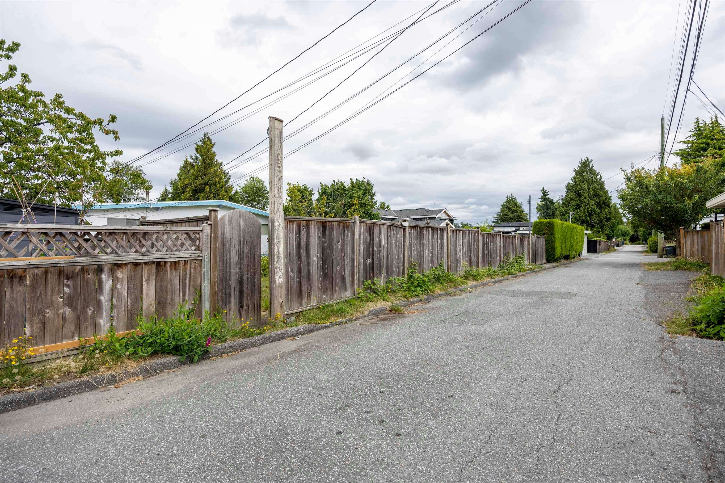6096 Service Street, Burnaby, BC, V5H 1V8 - 29