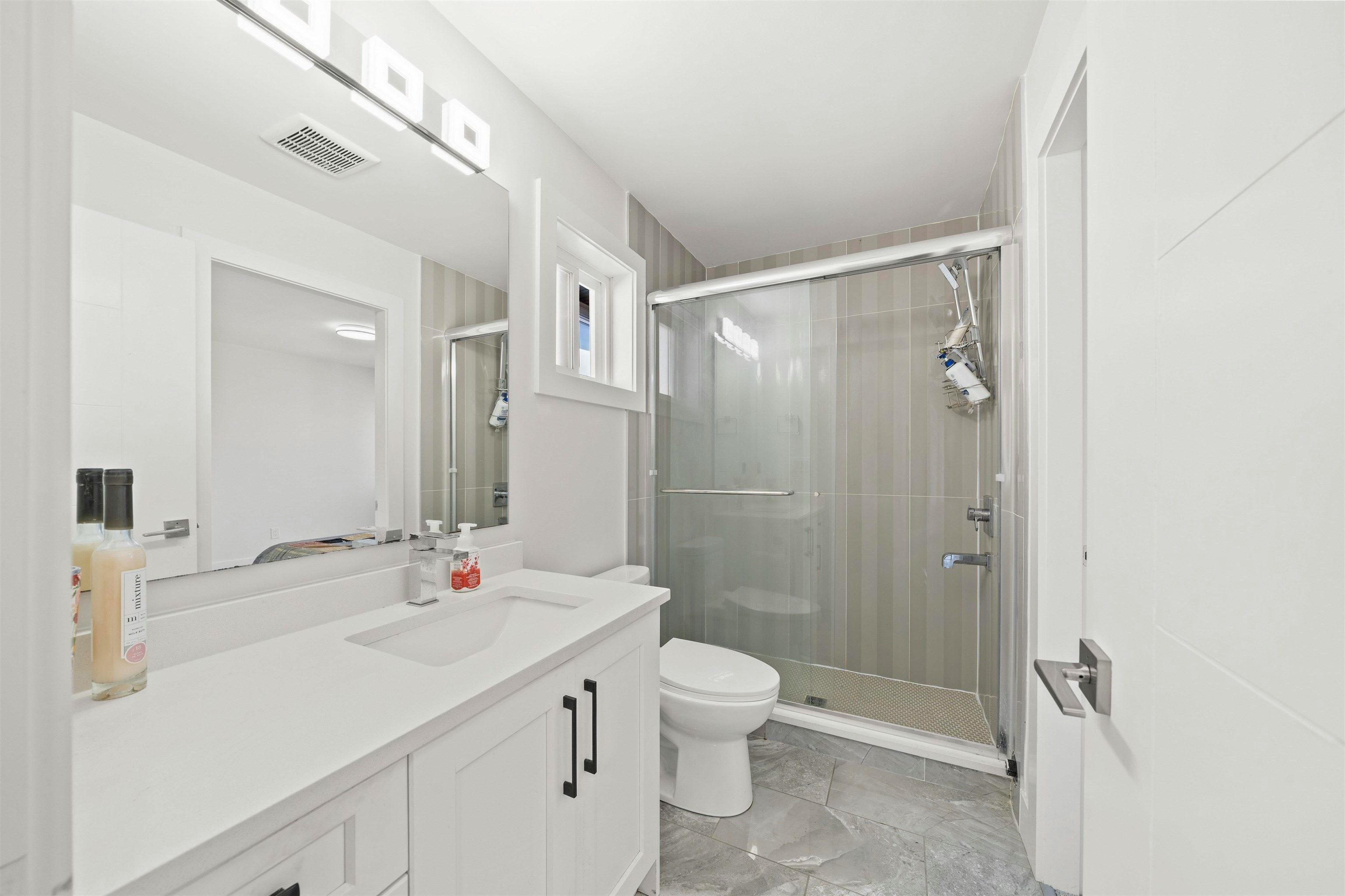 21070 76a Avenue, Langley, BC, V2Y 0L1 - 26