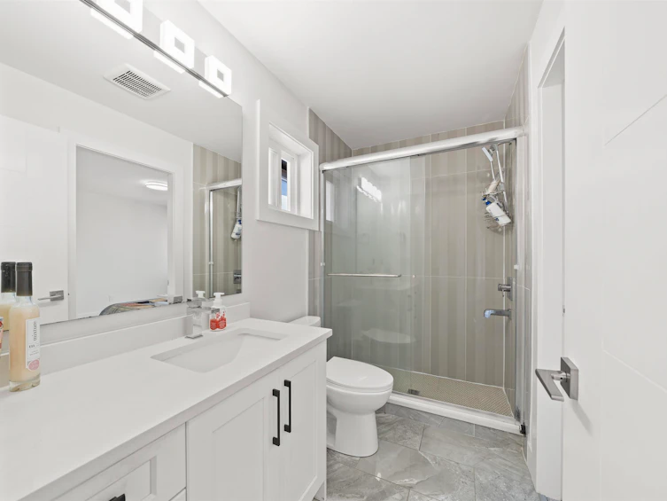 21070 76a Avenue, Langley, BC, V2Y 0L1 - 26