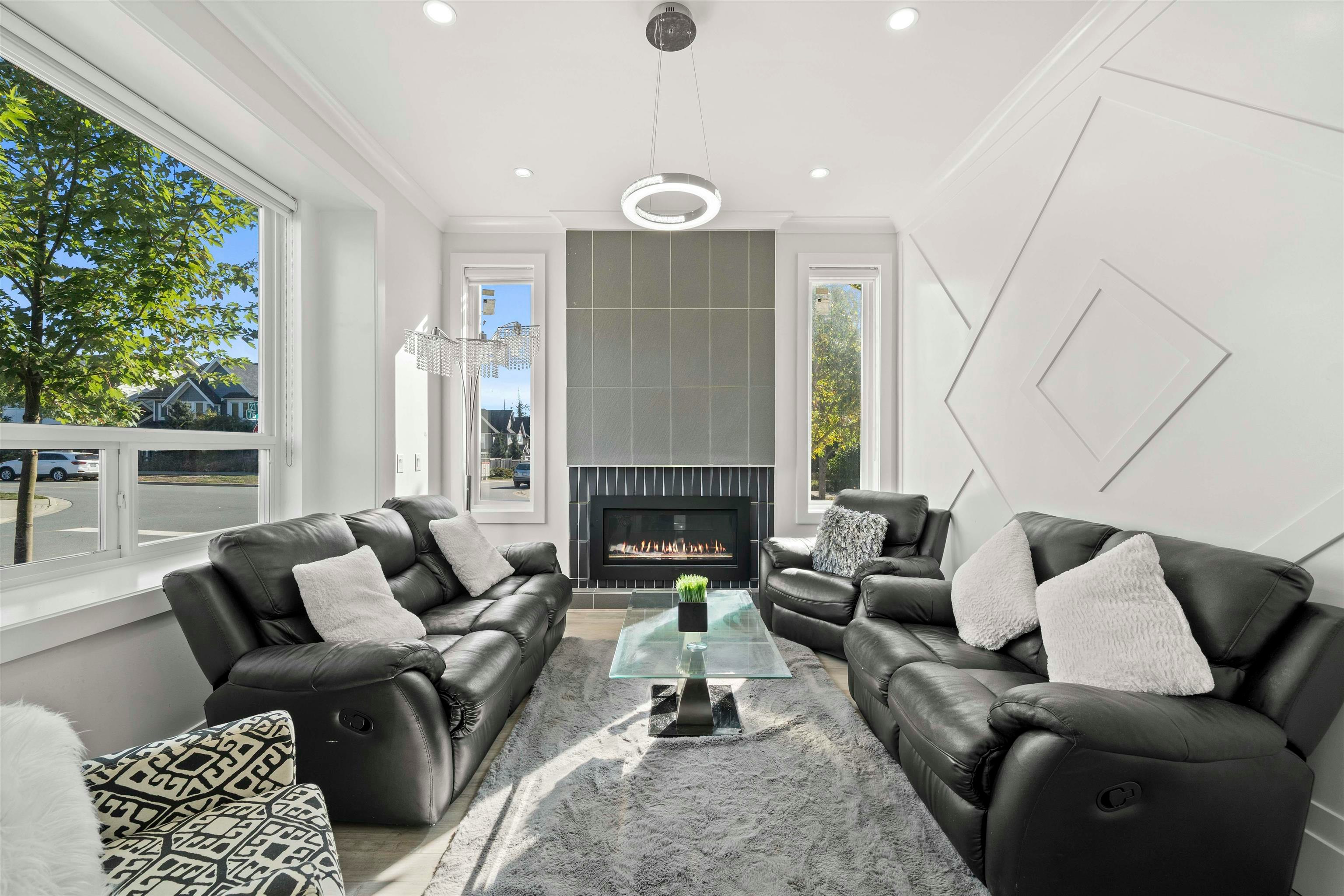 21070 76a Avenue - 3