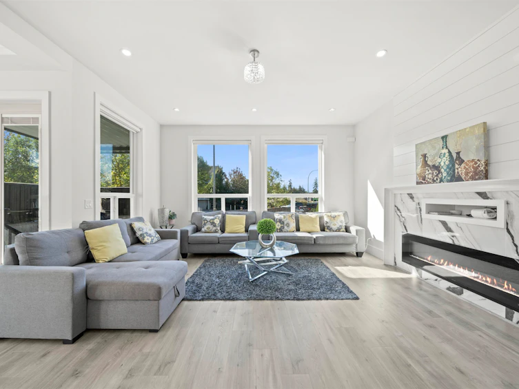 21070 76a Avenue, Langley, BC, V2Y 0L1 - 9