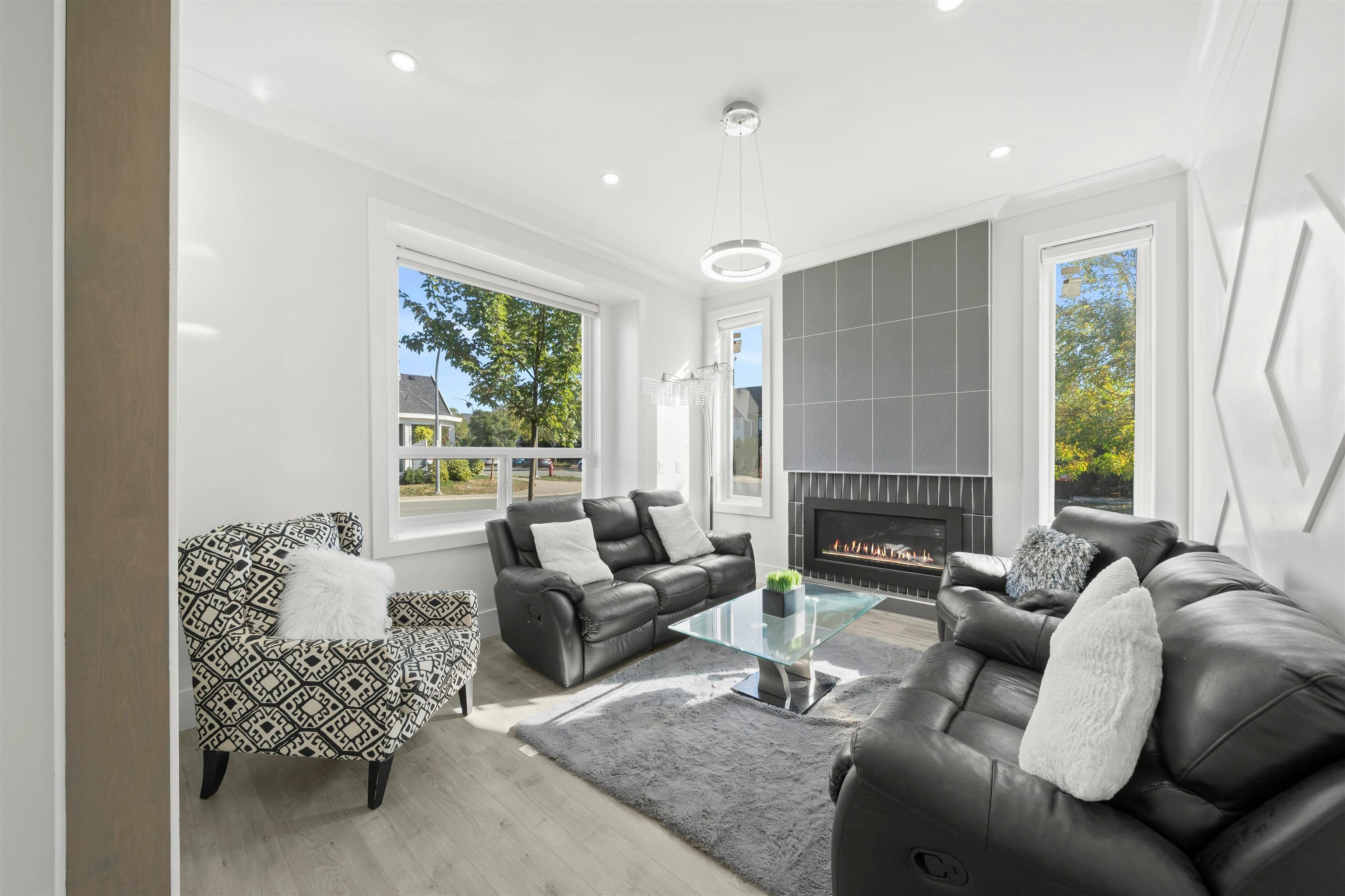21070 76a Avenue - 4