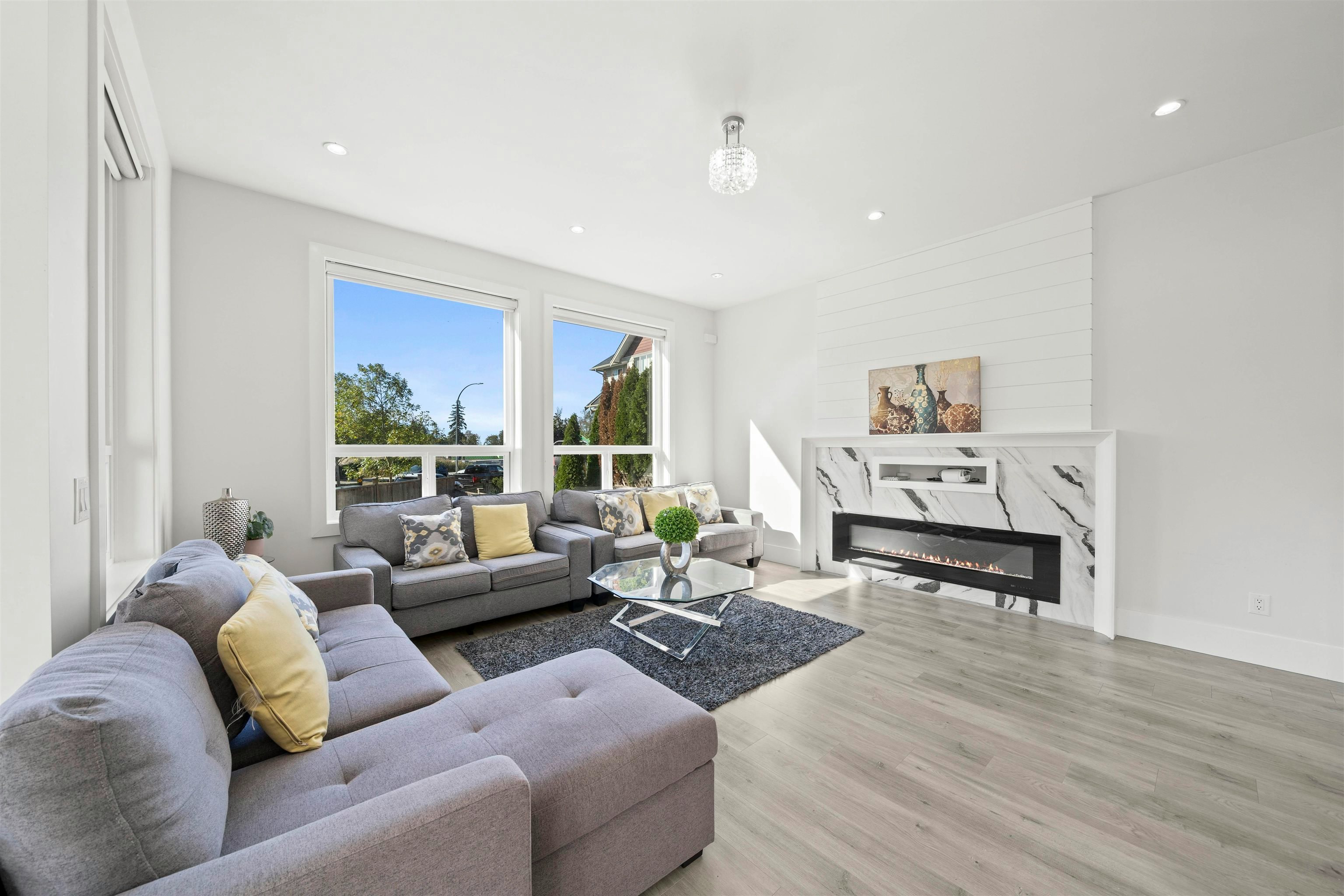 21070 76a Avenue, Langley, BC, V2Y 0L1 - 8