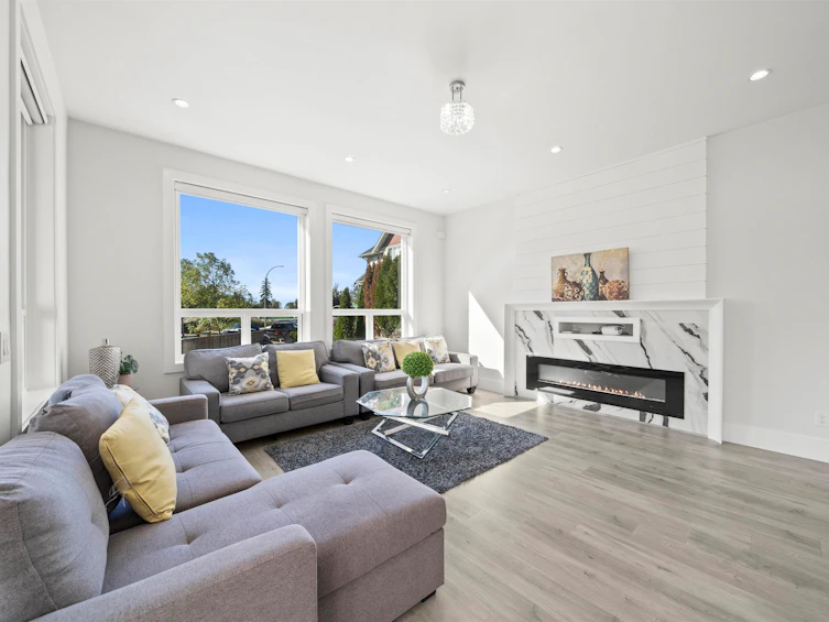 21070 76a Avenue, Langley, BC, V2Y 0L1 - 8