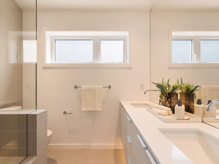 2790 Cambridge Street, Vancouver, BC, V5K 1L7 - 18