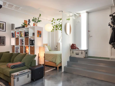 L2-2556 E Hastings Street - 5