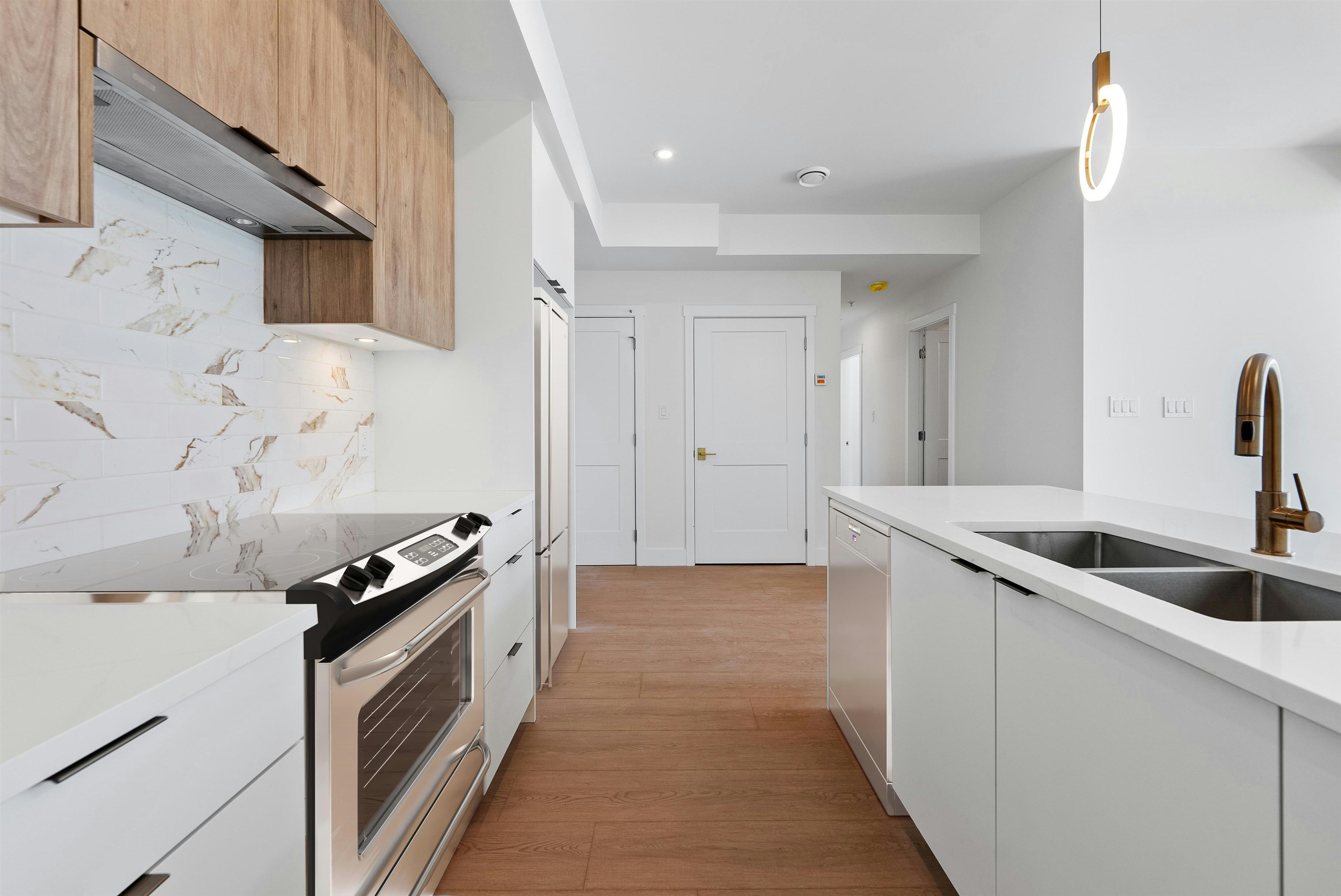 405-2233 156 Street - 4