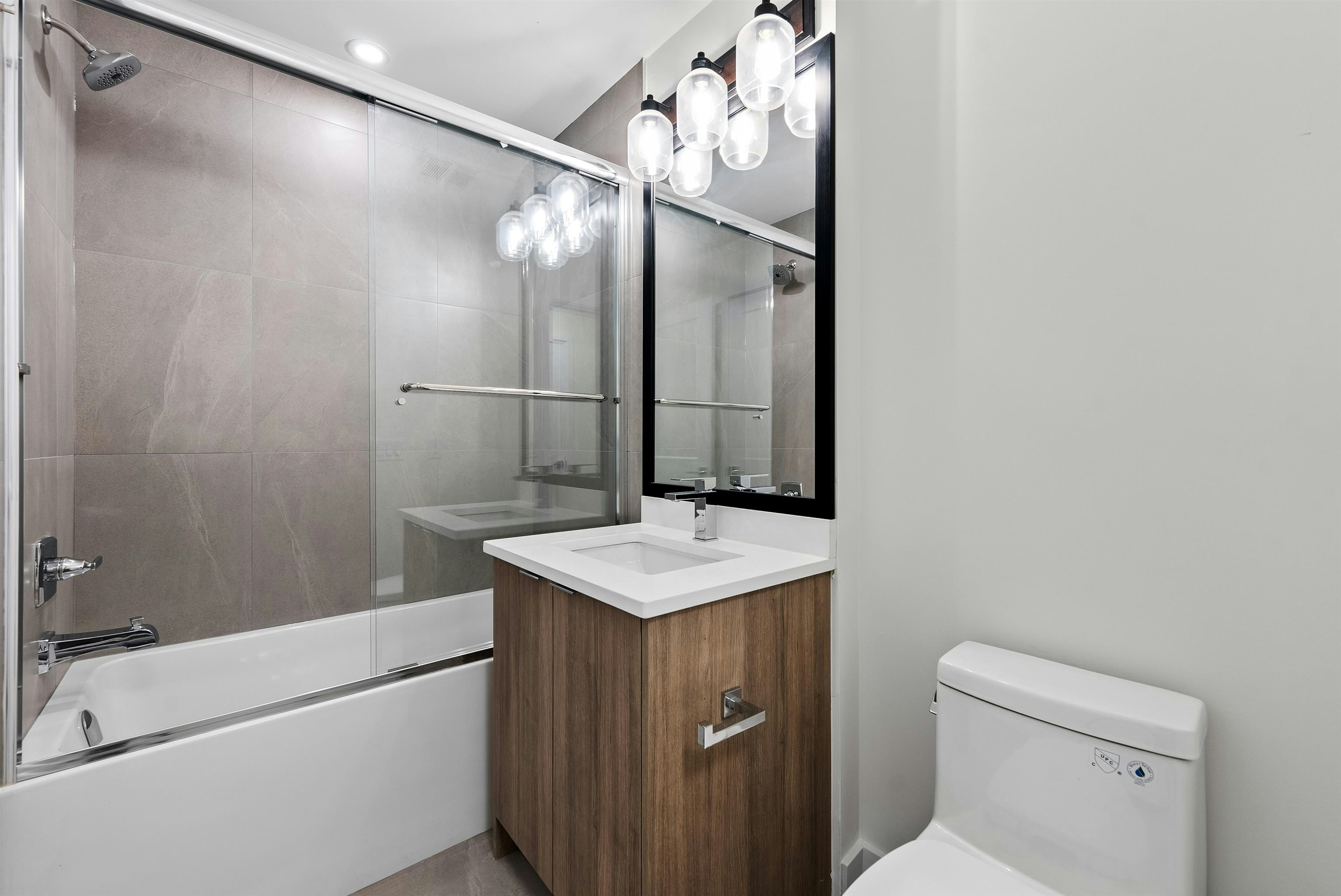 301-2233 156 Street, Surrey, BC, V4A 4V3 - 6
