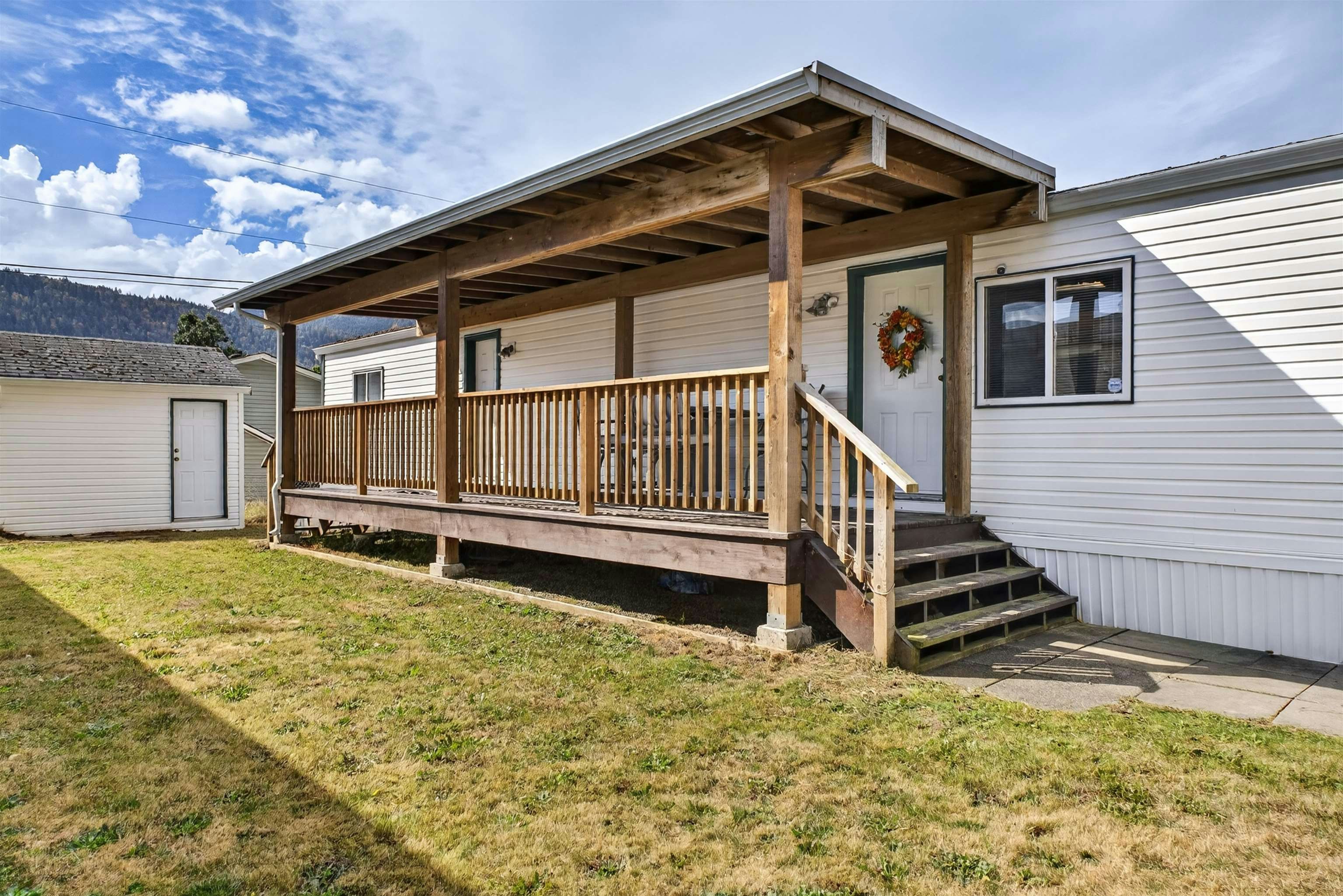 15-44565 Monte Vista Drive - 2