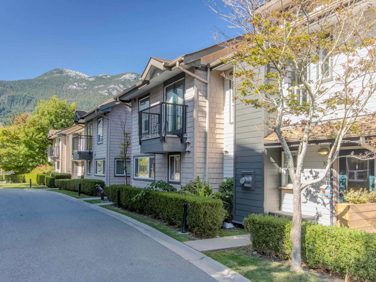 30-1204 Main Street, Squamish, BC, V8B 0S3