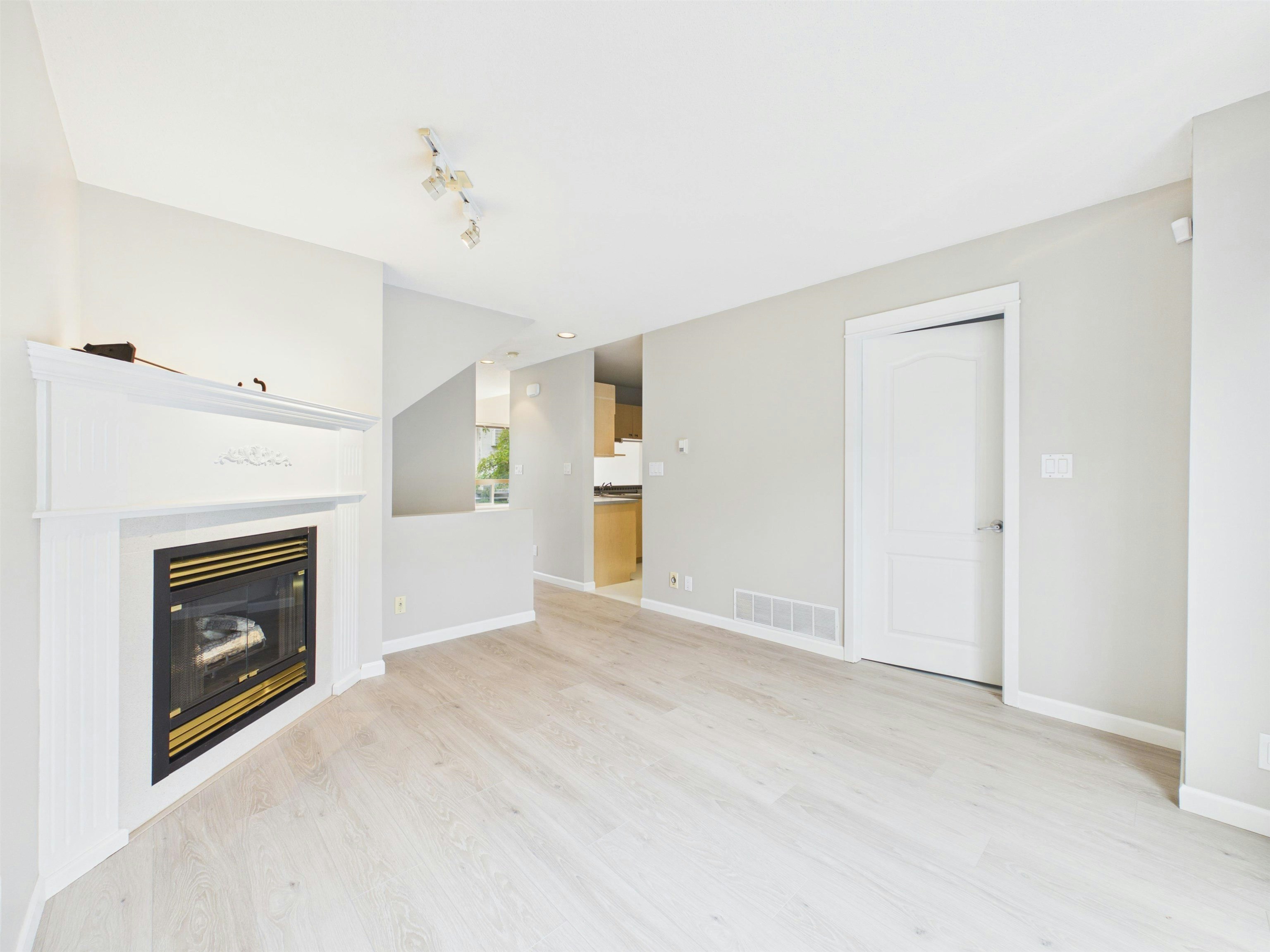 37-5900 Muir Drive, Richmond, BC, V6V 2Y8 - 11