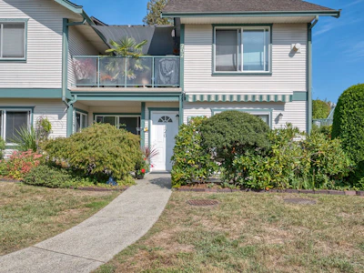 126-5711 Ebbtide Street - 2