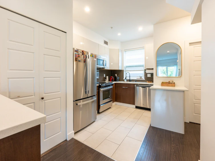 2118 Eton Street, Vancouver, BC, V5L 1C7 - 8