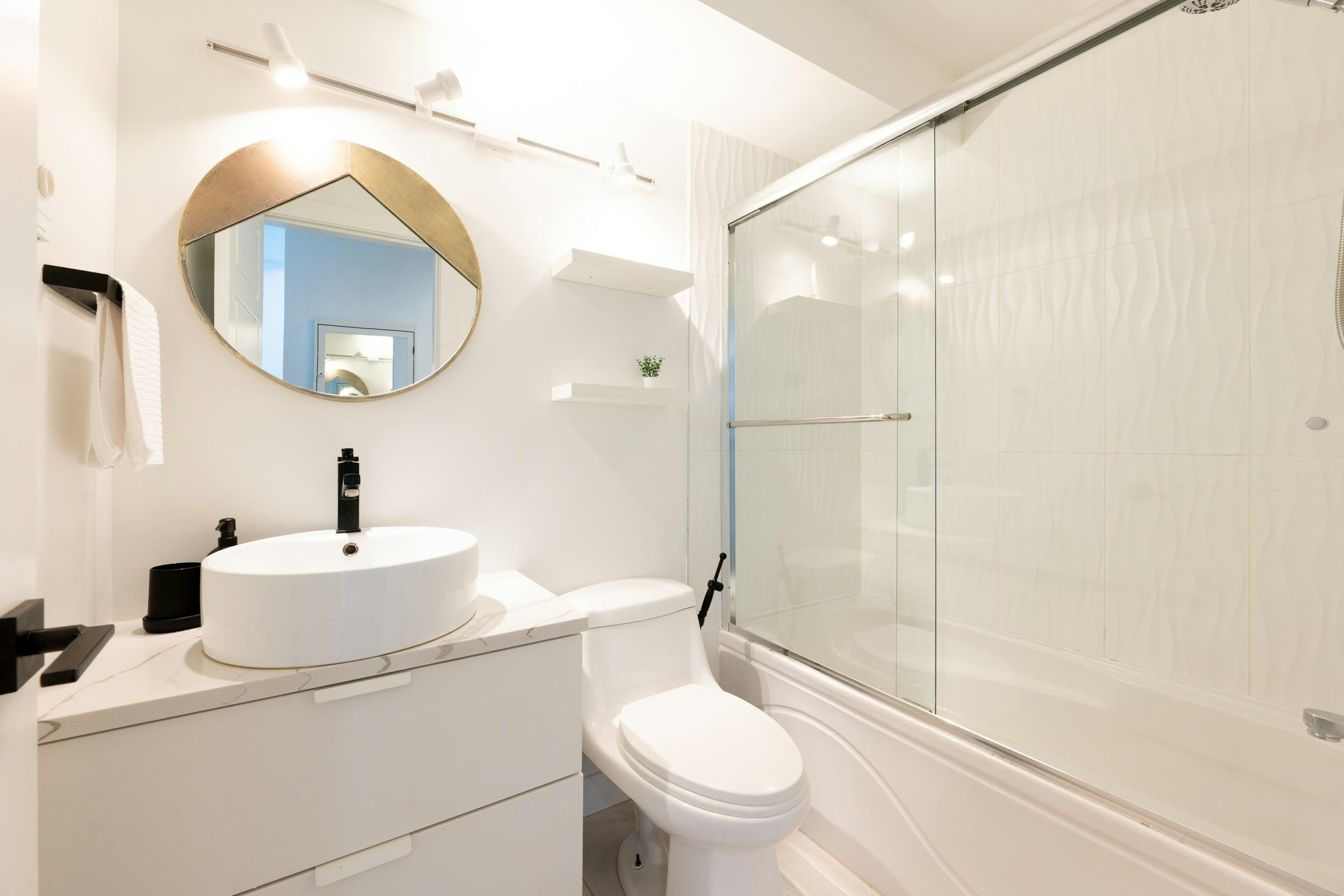 2118 Eton Street, Vancouver, BC, V5L 1C7 - 19