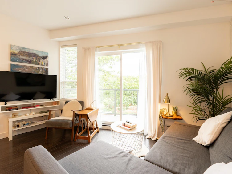 2118 Eton Street, Vancouver, BC, V5L 1C7 - 3