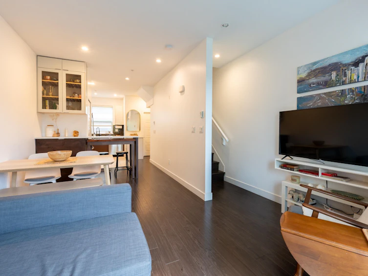2118 Eton Street, Vancouver, BC, V5L 1C7 - 12