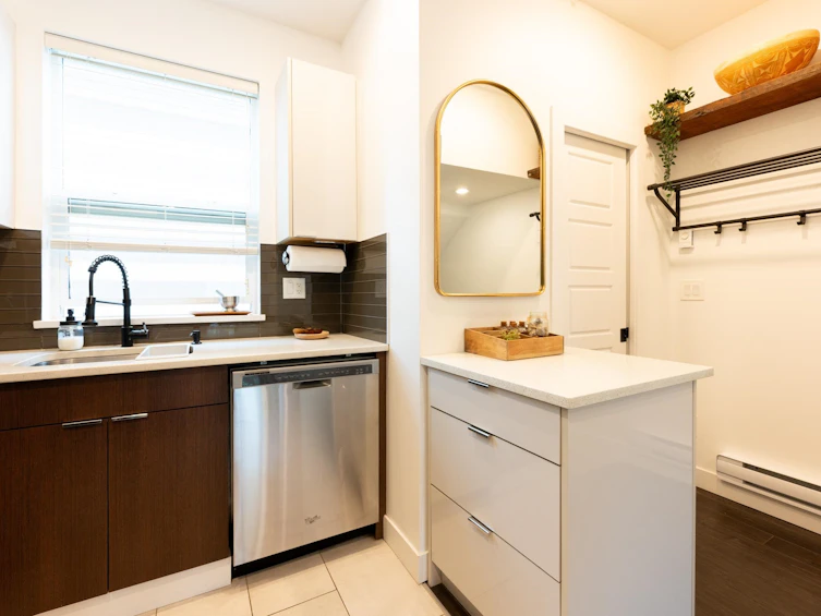 2118 Eton Street, Vancouver, BC, V5L 1C7 - 10