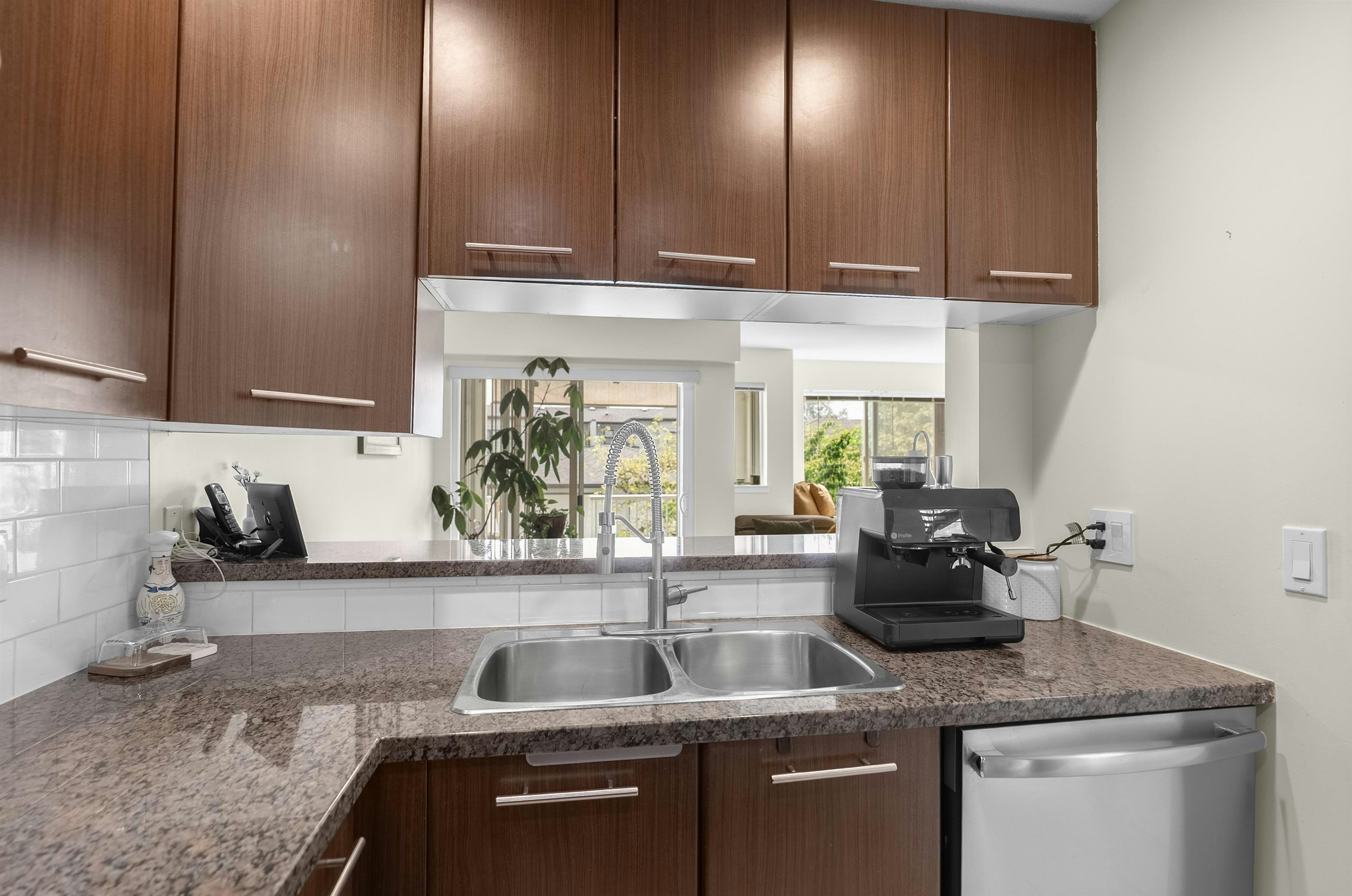 22-7370 Stride Avenue, Burnaby, BC, V3N 5E6 - 10