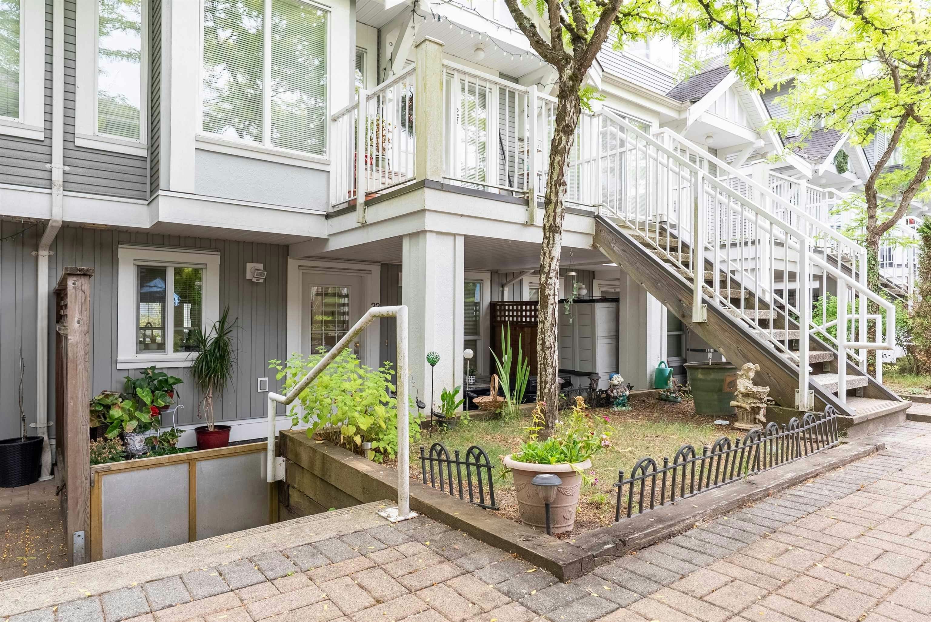 22-7370 Stride Avenue, Burnaby, BC, V3N 5E6