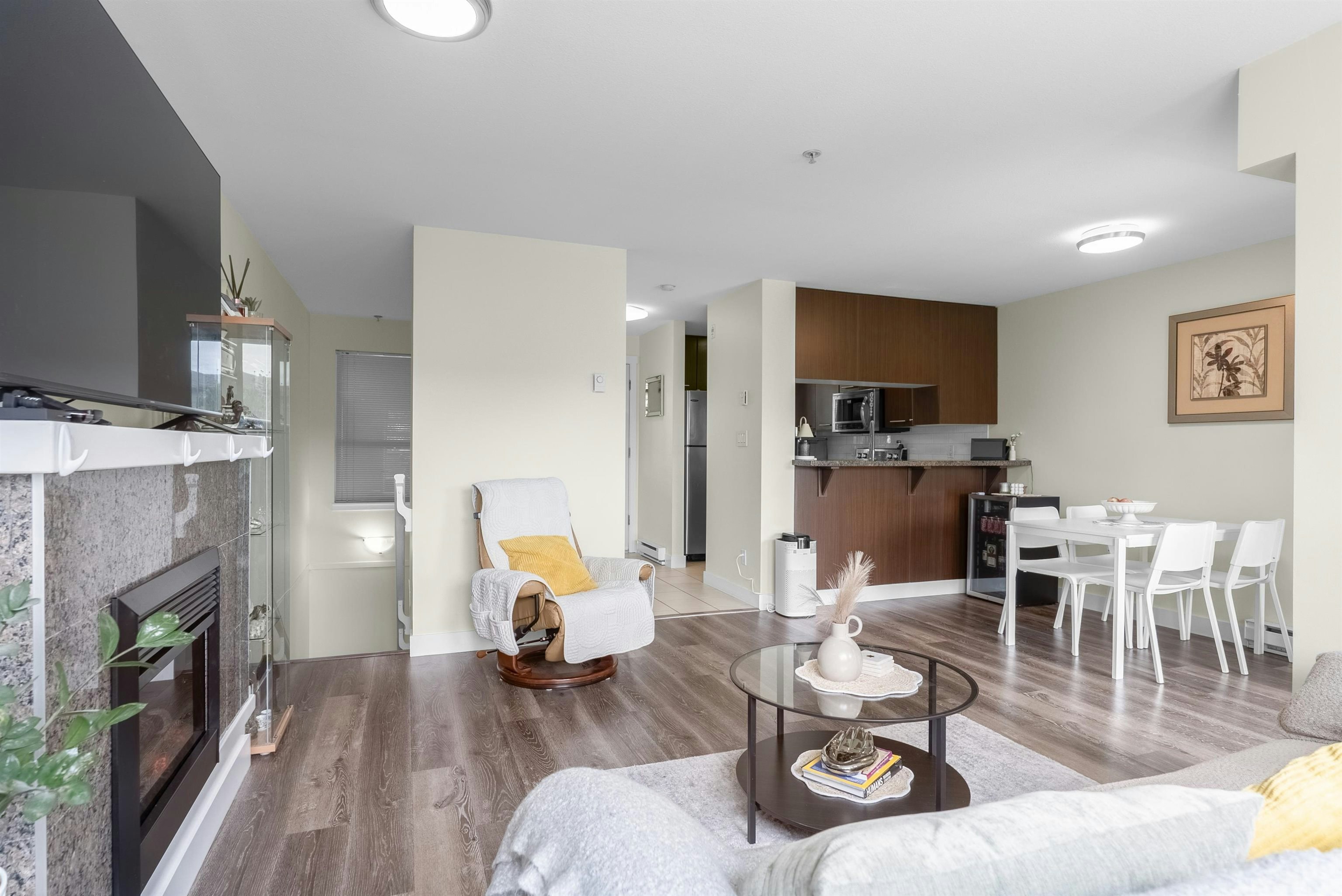 22-7370 Stride Avenue, Burnaby, BC, V3N 5E6 - 7