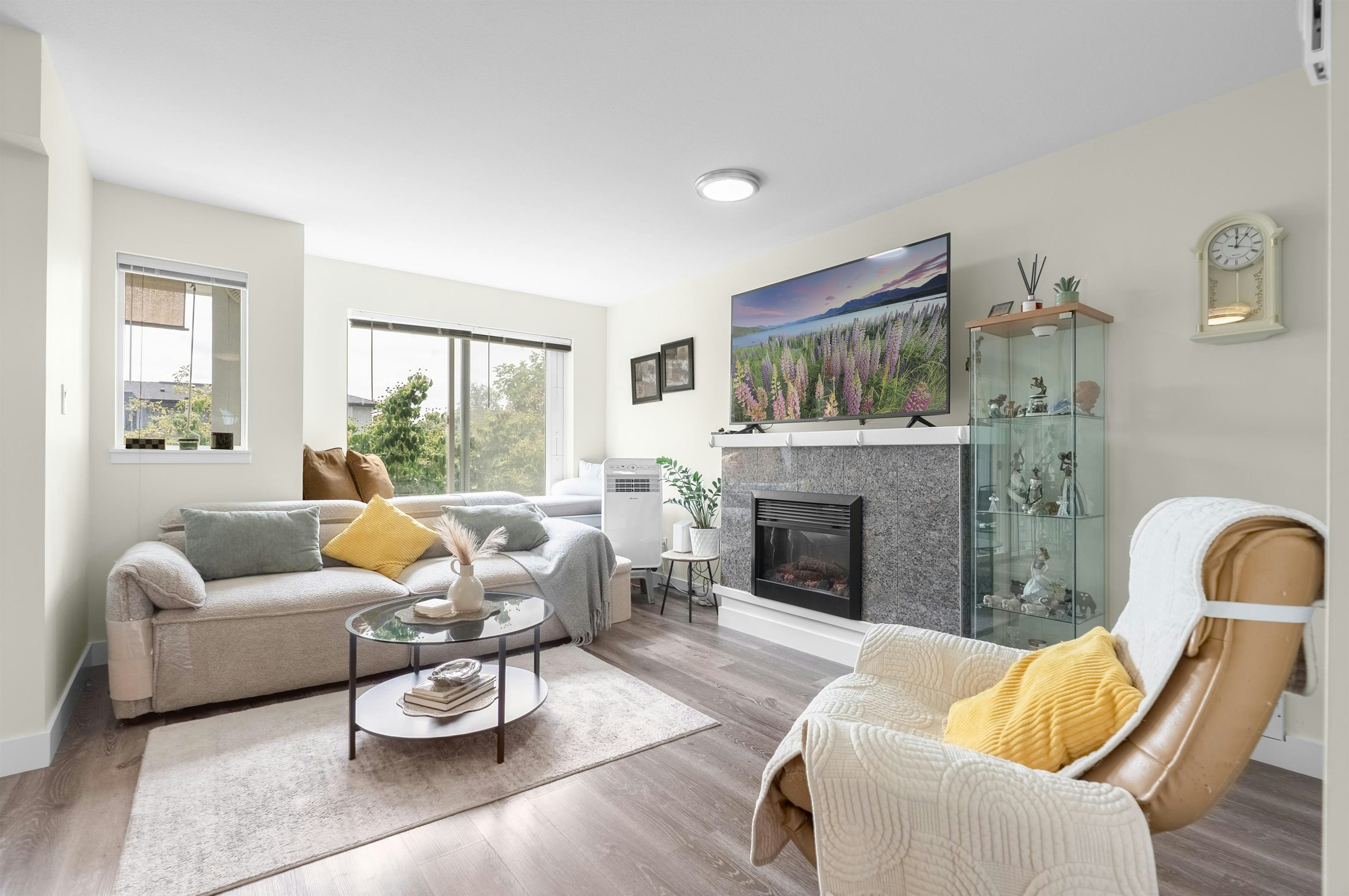 22-7370 Stride Avenue, Burnaby, BC, V3N 5E6
