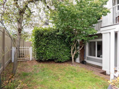 22-7370 Stride Avenue - 2