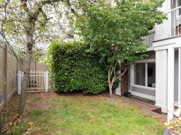 22-7370 Stride Avenue, Burnaby, BC, V3N 5E6 - 2