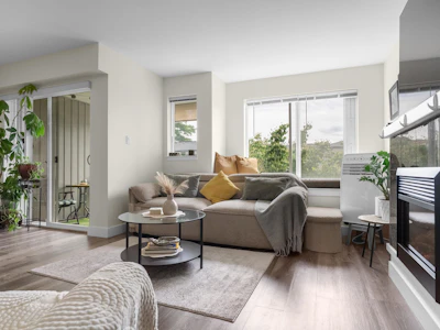 22-7370 Stride Avenue - 3