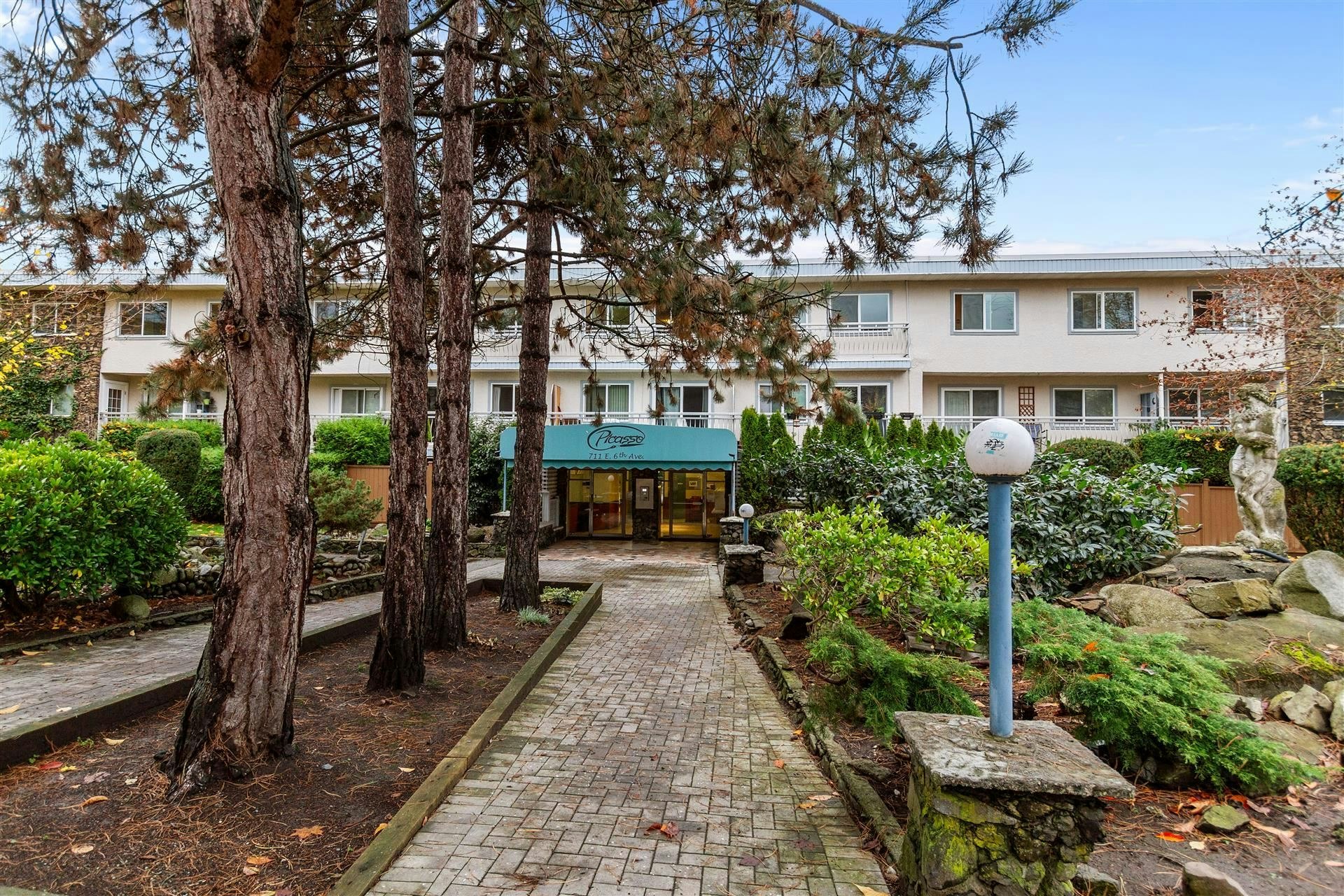 213-711 E 6th Avenue, Vancouver, BC, V5T 1L7