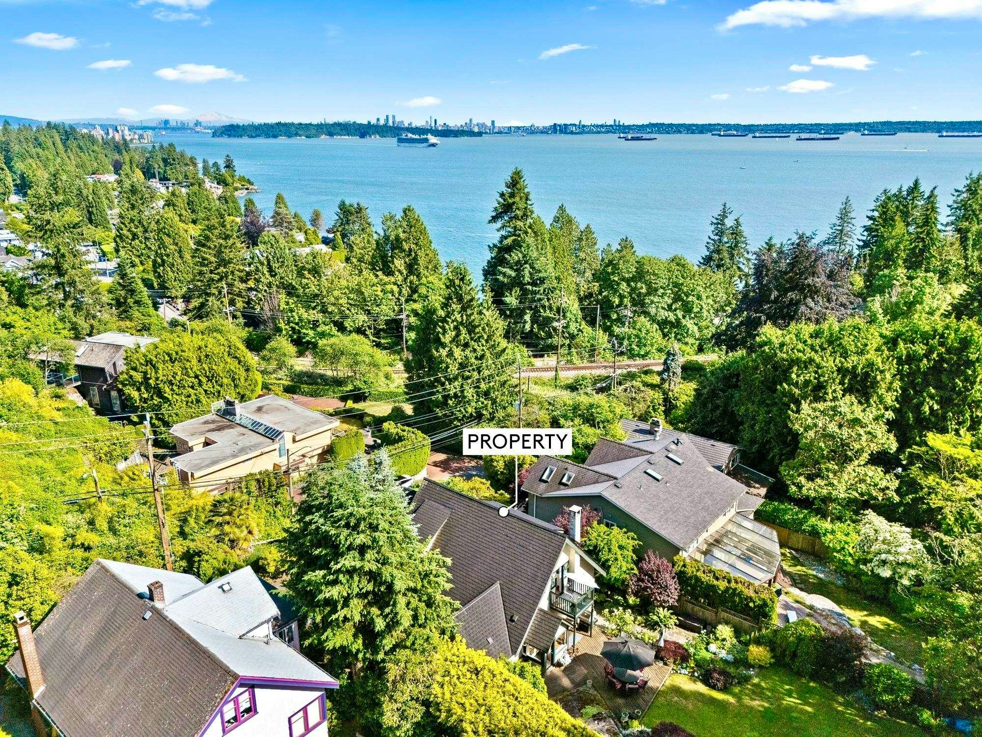 445 N Oxley Street, West Vancouver, BC, V7V 2L5 - 2