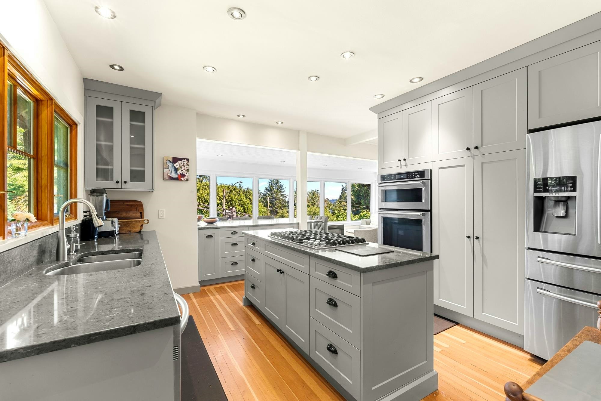 445 N Oxley Street, West Vancouver, BC, V7V 2L5 - 6