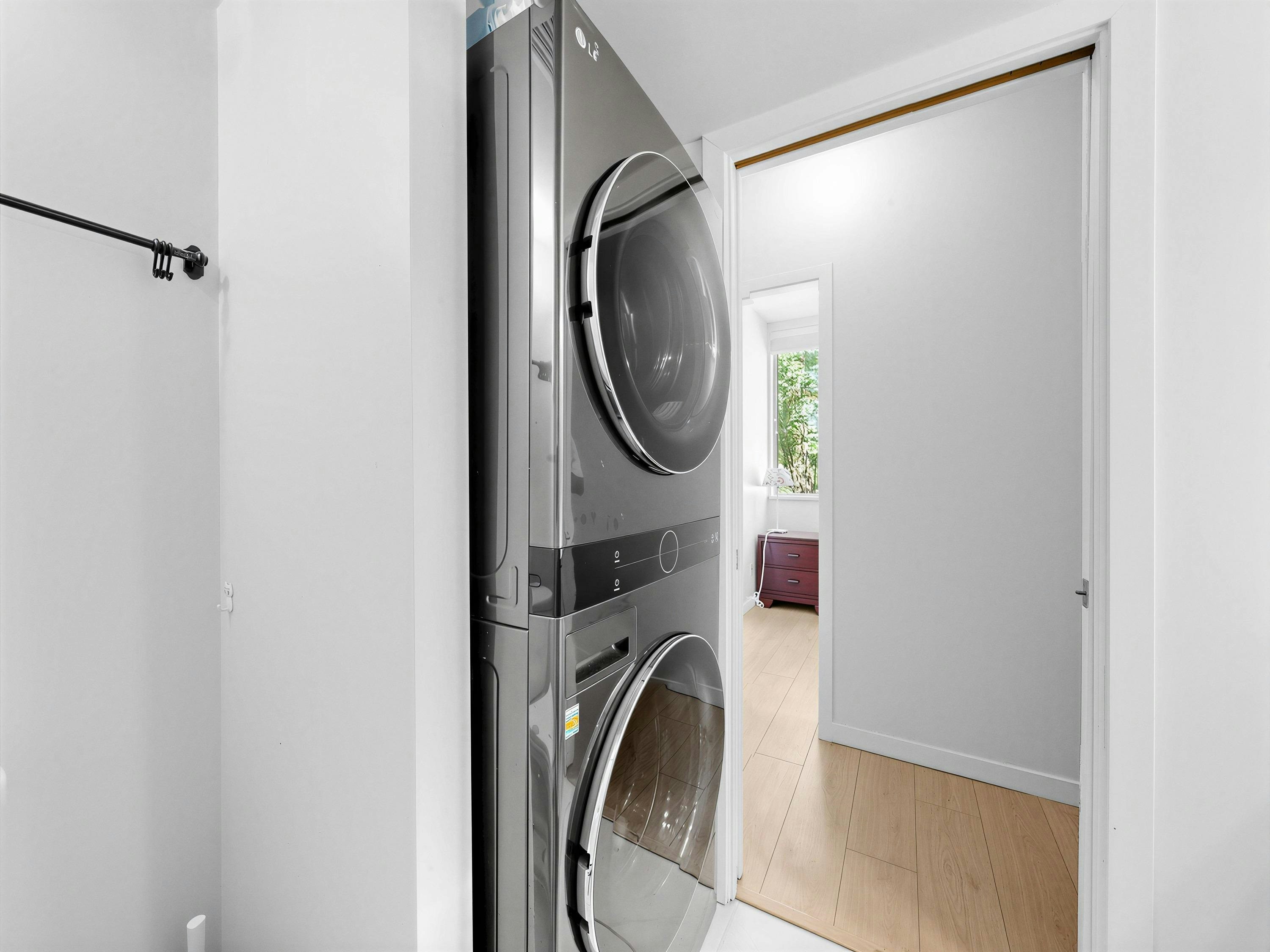 8268 Saba Road, Richmond, BC, V6Y 4C6 - 9
