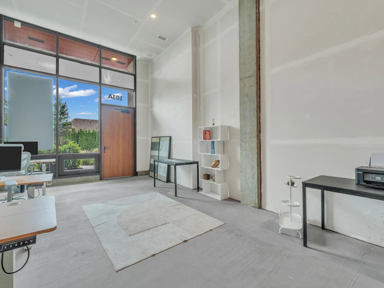 103/203-422 E 3rd Street, North Vancouver, BC, V7L 0K1 - 17
