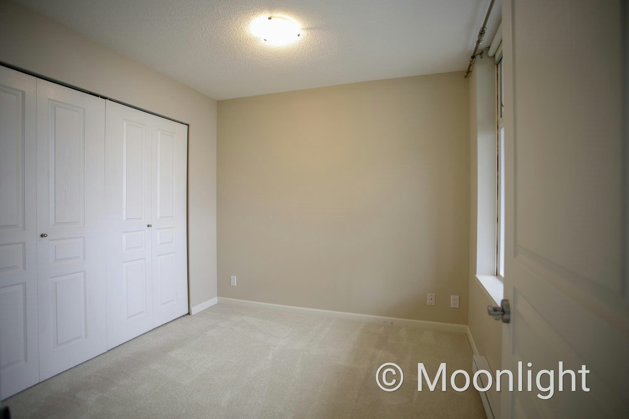409-9298 University Crescent, Burnaby, BC, V5A 4X8 - 3