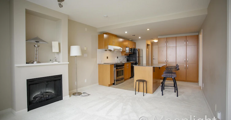 409-9298 University Crescent, Burnaby, BC, V5A 4X8 - 2