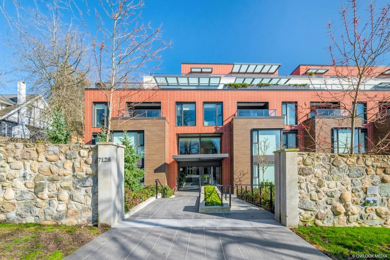 702-7128 Adera Street, Vancouver, BC, V6P 0H6