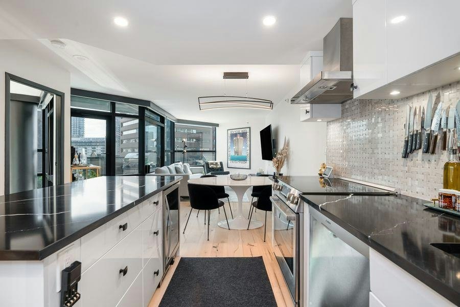 710-1050 Burrard Street - 5