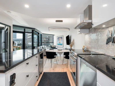 710-1050 Burrard Street - 5