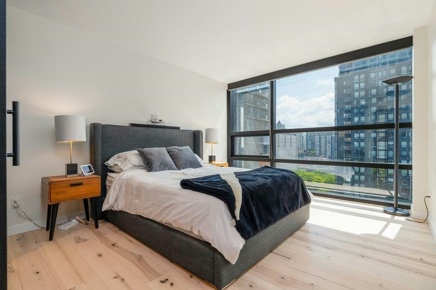 710-1050 Burrard Street, Vancouver, BC, V6Z 2S3 - 12