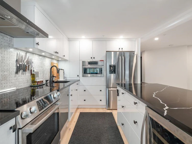 710-1050 Burrard Street, Vancouver, BC, V6Z 2S3 - 7