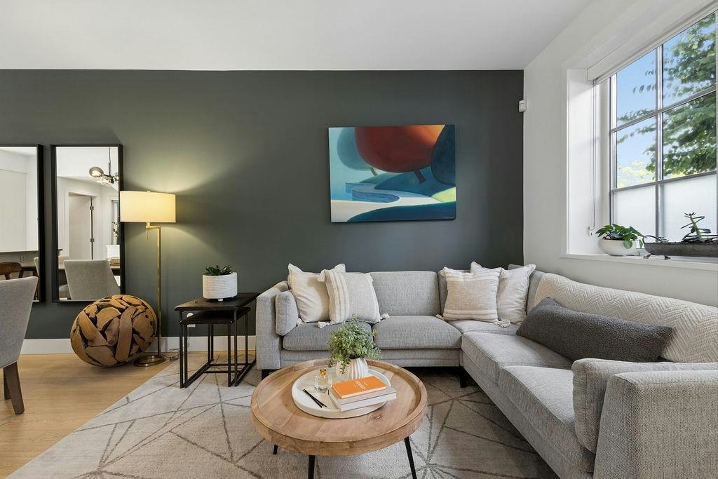 12-1133 Ridgewood Drive - 3
