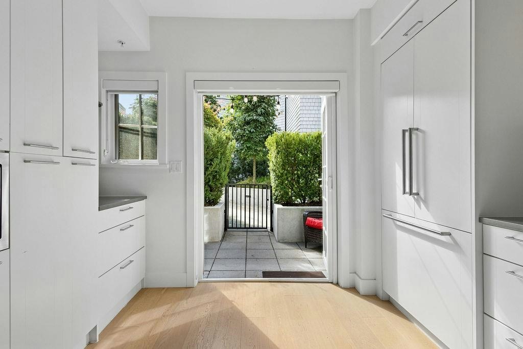12-1133 Ridgewood Drive, North Vancouver, BC, V7R 0A4 - 11