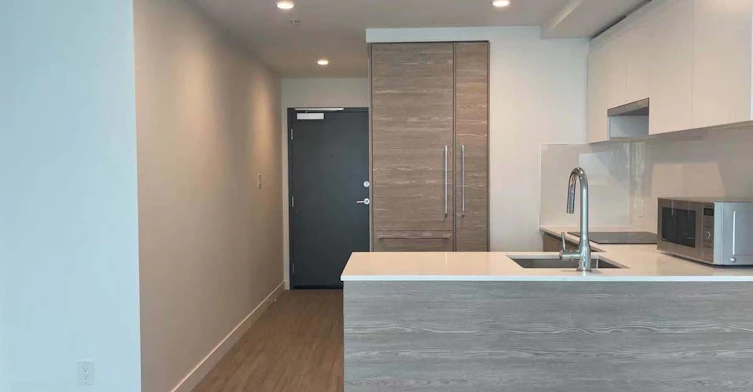 13XX-13655 Fraser Hwy, Surrey, BC, V3T 0P8