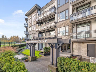 309-9983 E Barnston Drive - 3