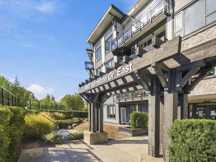 309-9983 E Barnston Drive, Surrey, BC, V4N 6T3 - 2